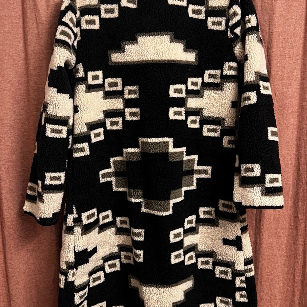Geometric Patterned Coat - image 3